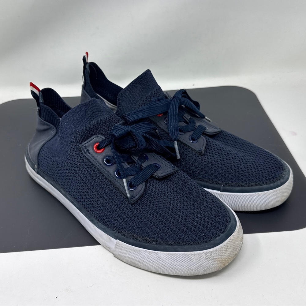 Tommy Bahama Women's Knit Lace Navy Blue Versatile Sneaker Size 9